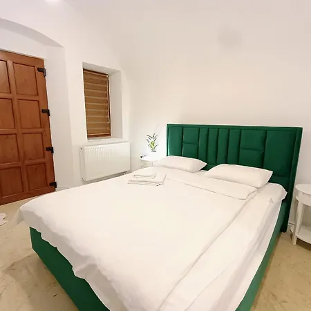 Luky 11 * Brasov