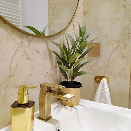 Luky 11 Apartament